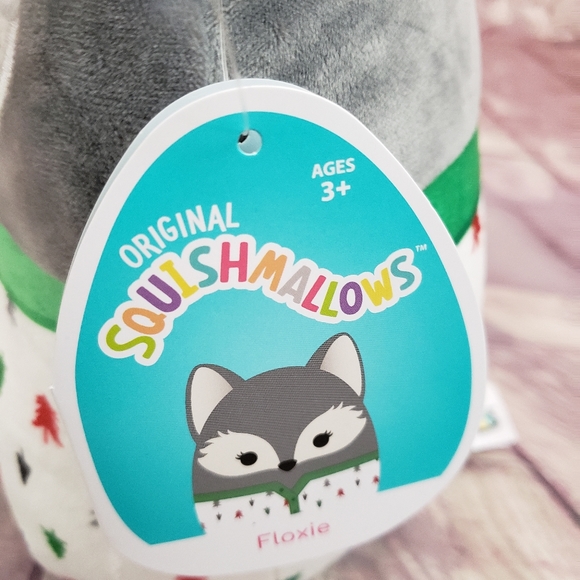 NWT Squishmallow 8" Floxie the Fox with Winter Chrismas Pajamas - Picture 3 of 5